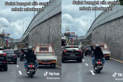 Salut! Cewek Ini Buka Akses Jalan untuk Ambulans, Netizen: Seketika Jadi Pahlawan