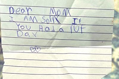 Alami Hari yang Berat, Anak 6 Tahun Bikin Surat ke Ibunya: Auto Semangat Lagi!
