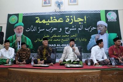 Punya Kedekatan Emosional, Menantu Ulama Mbah Moen Doakan Ganjar Jadi Pemimpin Masa Depan