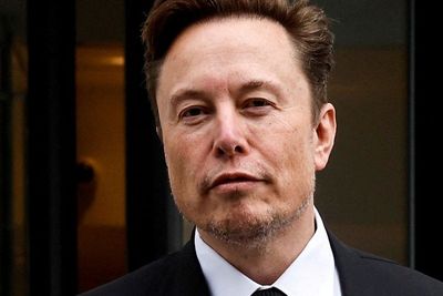 Curhat Elon Musk Ngurus Twitter, SpaceX dan Tesla: Sakit Punggung Bro!