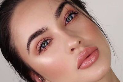 5 Inspirasi Makeup untuk Hari Valentine, Bikin Tampilan Menarik!
