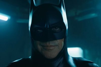 Trailer The Flash Perlihatkan Michael Keaton Jadi Batman Lagi, Termasuk Ben Aflleck