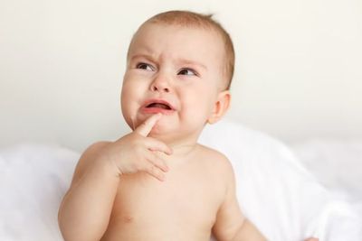 Viral Mulut Bayi Muncul Bercak Putih sampai Gak Mau Makan, Dokter: Tumbuh Jamur Berlebihan