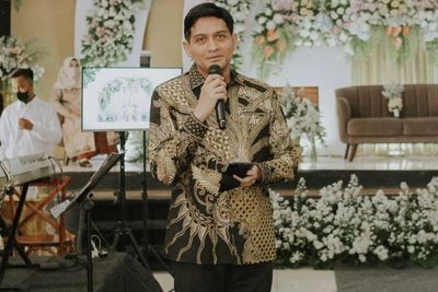 Lucky Hakim Akui Malu Jika Tidak Mundur, Tiap Bulan Dapat Rp200 Juta hingga Listrik Gratis