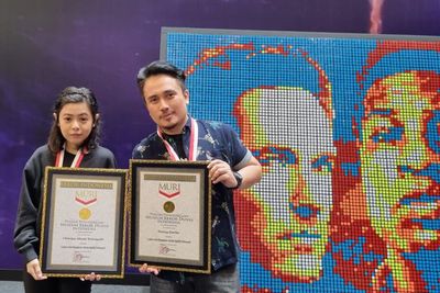 Bikin Instalasi 1.750 Rubik Bentuk Wajah Para Jagoan Ant-Man, Denny Darko Sabet Rekor MURI