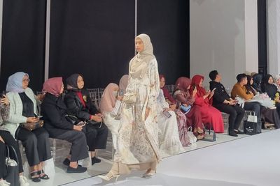Laudya Chintya Bella Keluarkan Busana Idul Fitri, Usung Tema Keindahan Hutan Tropis!