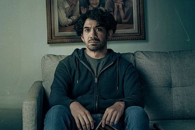 Reza Rahadian Dinilai Pantas Dapat Piala Oscar Berkat Aktingnya di Film Berbalas Kejam