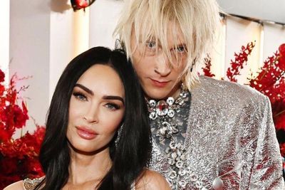 Megan Fox Muncul Usai Isyaratkan Putus dari Machine Gun Kelly, Bantah Isu Selingkuh