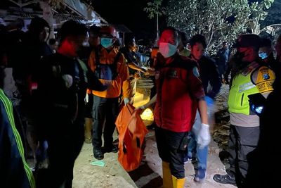 Sedih! Seorang Bayi Alami Gegar Otak setelah Kena Ledakan Dahsyat Petasan di Blitar