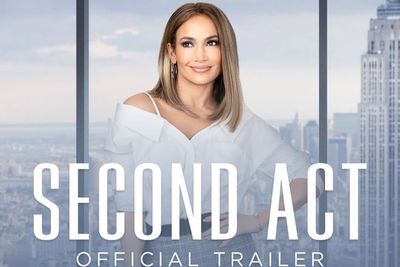 4 Pelajaran di Dunia Kerja yang Bisa Didapat dari Film Second Act, Fresh Graduate Merapat!