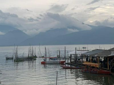 Rawa Pening, Wisata Murah di Jawa Tengah Tapi Enggak Murahan!