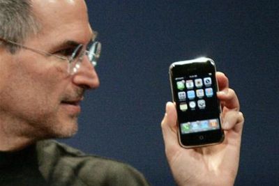 Disimpan Selama 16 Tahun, iPhone Pertama Masih Segel Laku Hampir Rp1 Miliar