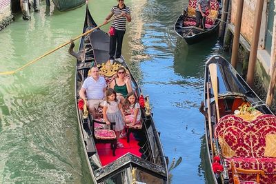 4 Mitos Gondola di Venezia Bikin Penasaran, Termasuk Posisi Duduk Pertanda Kemalangan