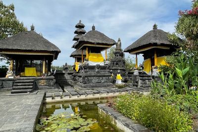 Penampakan Replika Pulau Dewata di Belgia, Lengkap dengan Patung Dewa dan Penari Bali