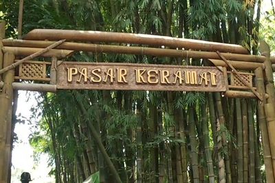 Warga Mojokerto Sulap Kebun Bambu Bekas Pembuangan Sampah Jadi Pasar Keramat