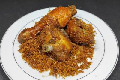 Rahasia Ayam Goreng Khas Padang Terbongkar, Begini Cara Membuatnya!