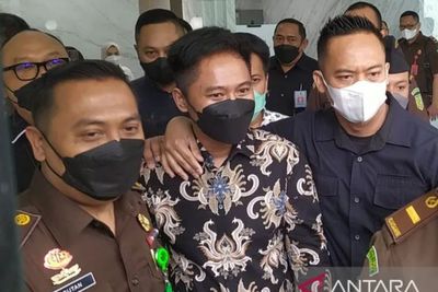 Doni Salmanan Dihukum Lebih Berat dari 4 Jadi 8 Tahun Penjara