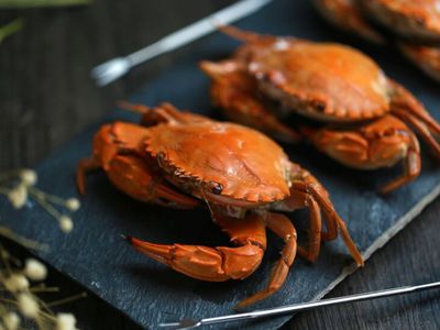 Cara Membersihkan Kepiting dengan Benar Sebelum Dimasak