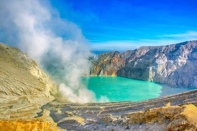 Bintang Indrianto Rilis Album Terbaru, Terinspirasi dari Fenomena Api Biru di Kawah Ijen