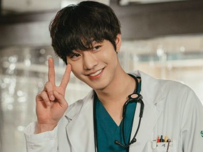 5 Drama Korea Terbaik Ahn Hyo Seop, Comeback di Dr. Romantic 3