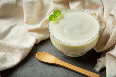 Konsumsi Yoghurt Rendah Lemak Bantu Turunkan Tekanan Darah Tinggi, Fakta Atau Mitos?