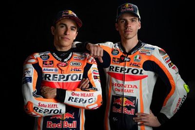 Joan Mir Lebih Muda, Marc Marquez Takut Gak Ya?