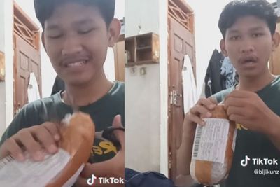 Apes! Dikira Bubble Wrap Cowok Ini Malah Gunting Isi Paket, Ekspresi Kagetnya Kocak