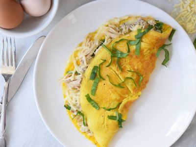 Resep Omelet Ayam Praktis, Menu Bekal Mudah ke Kantor!