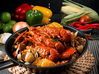Afterbreak Seafood: Tempat Berburu Kuliner Laut Enak dan Murah di Kendal, Wajib Coba!