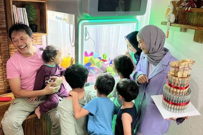 Bhai Kaba Ulang Tahun, Wow Zaskia Adya Mecca Kasih Kado Mesin Capit