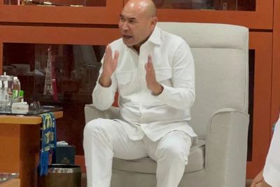Gubernur Viktor Wajibkan Masuk Sekolah Jam 5 Pagi, Pengaruhi Kesehatan Mental Anak