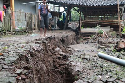 Ngeri! Tanah di Ponorogo Bergerak dan Amblas, 139 Warga Terpaksa Mengungsi