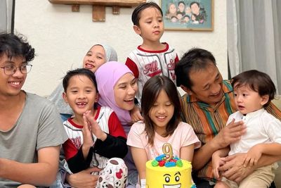 Zaskia Adya Mecca Menikmati Besarkan 6 Anak, Warganet: Gitasav Insecure Lihat Ini
