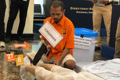 Momen Lengkap Cara Ecky Kuras Habis Rekening Angela Usai Mutilasi