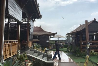 Wajib Mampir! Omah Latareombo, Resto dengan View Menyejukkan di Magelang