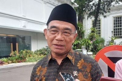 Heboh Sekolah Jam 5 Pagi, Menko PMK Minta Masyarakat Percayakan Gubernur NTT
