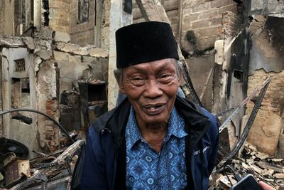 Cerita Kakek Lansia Mendadak Bisa Lari Padahal Kaki Sakit Saat Depo Plumpang Terbakar