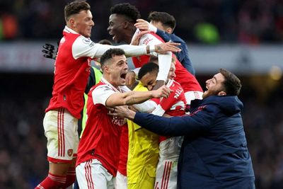 Cocoklogi Arsenal dan PSM: Sama-sama Menang Dramatis, Pimpin Puncak Klasemen di Liga