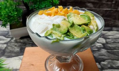 Cuaca Lumayan Panas Banget! Yuk Bikin Resep Es Teler Biar Gak Gerah