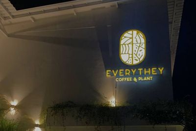 Uniknya Kafe Everythey di Bogor, View Pemandangan Sawah Bikin Pengunjung Betah
