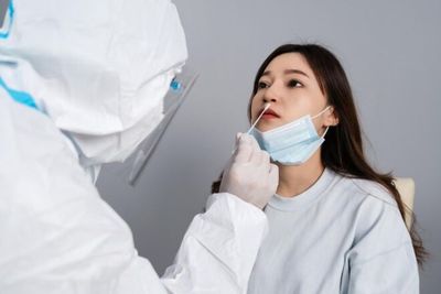 Meningkat! COVID-19 Indonesia Hari Ini Capai 303 Kasus Baru, Sembuh 346 Pasien