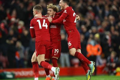 Viral Fans Liverpool Masuk Lapangan dan Tekel Robertson, Jurgen Klopp Langsung Ngamuk