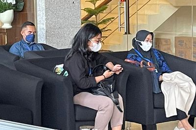 Didampingi Istri, Eks Pejabat Bea Cukai Eko Darmanto Penuhi Panggilan Klarifikasi KPK