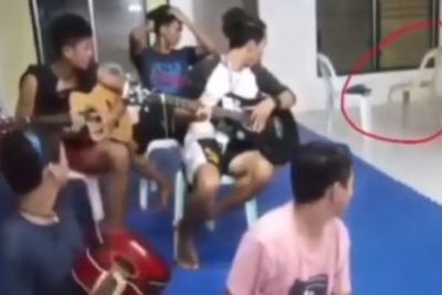 Momen Horor Cowok-cowok Diganggu Hantu Genit, Bengong Lihat Kursi Gerak Sendiri