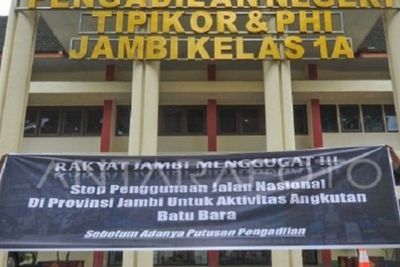 Pemerintah Pusat Digugat karena Jalan Rusak Akibat Angkutan Batu Bara di Jambi