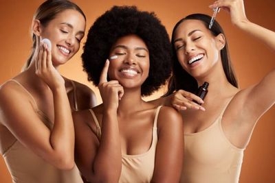 Hari Perempuan Internasional 2023, Ini 4 Tips Kecantikan buat Sayangi Diri Ladies