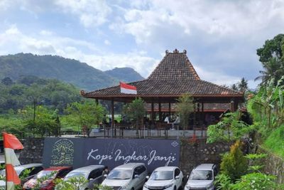 Geblek dan Kopi Ingkar Janji, Jajanan Paling Terkenal di Kulon Progo, Cobain Deh!