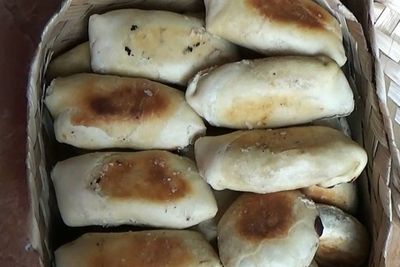 Awet hingga Sebulan! Intip Proses Pembuatan Kue Latopia, Kuliner Khas Tegal yang Gurih