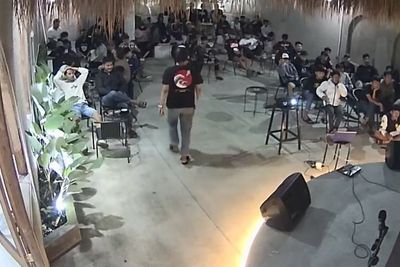 Viral Video CCTV Bikin HP Mati, Kok Bawa Nama Bjorka?
