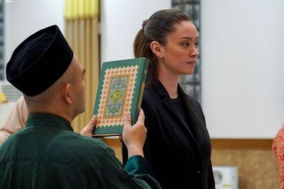 Pertama Terapkan Dwi Kewarganegaraan, Felicia Adema Wanita Belanda Resmi Jadi WNI